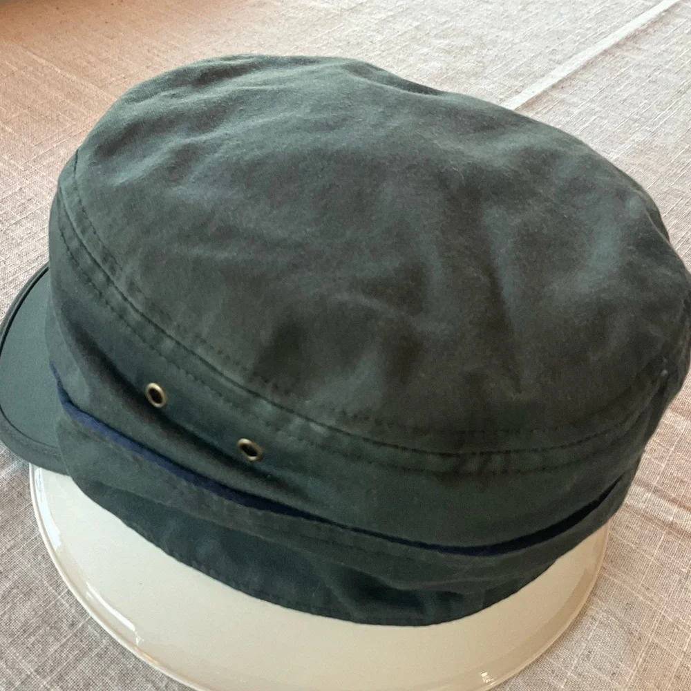 Banana Republic Women’s Militia Style Cap - Picture 2 of 7